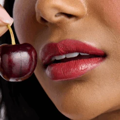 Glaze High Colour Liquid Lipstick -Pet Shop HIGH GLAZE CHERRY 2