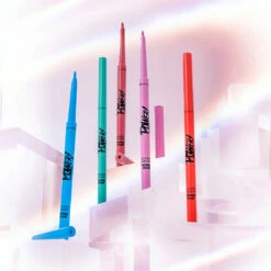 Power Stare Doodle Eyeliner 22 Power Stare Doodle Eyeliner -Pet Shop Power Stare Doodle Eyeliner