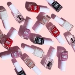 Spotlight Shine Gel Effect Nail Varnish 23 Spotlight Shine Gel Effect Nail Varnish -Pet Shop Spotlight Shine Gel Effect Nail Varnish